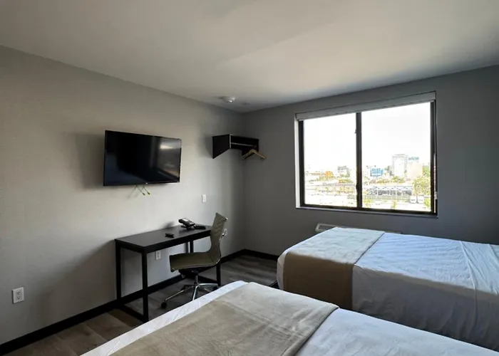 The Villa - Long Island City